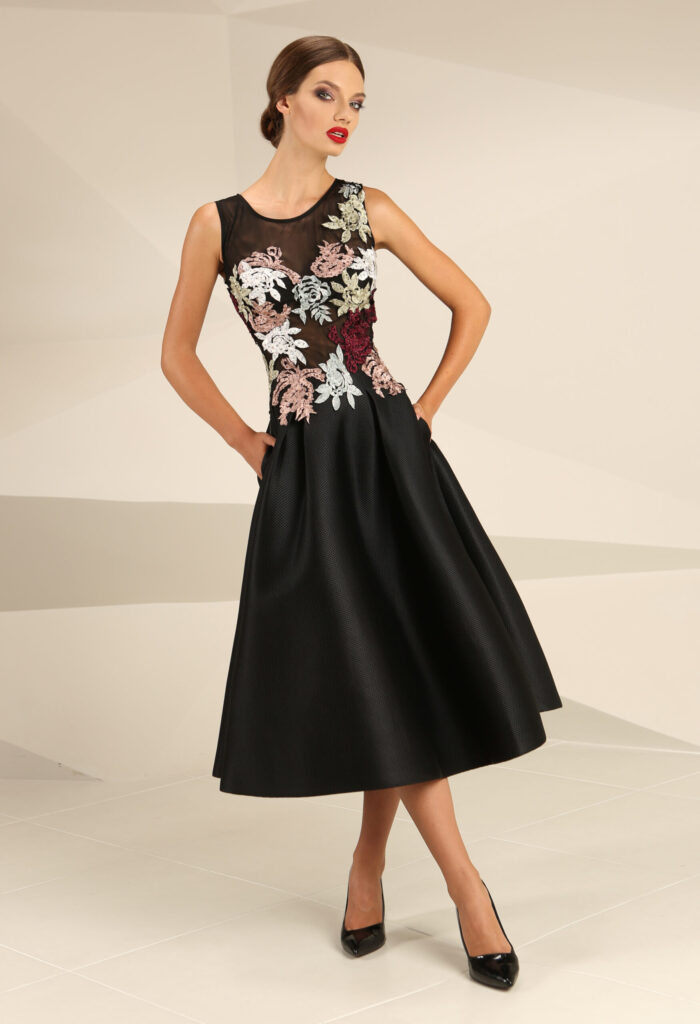 CALLY MIDI DRESS - Black