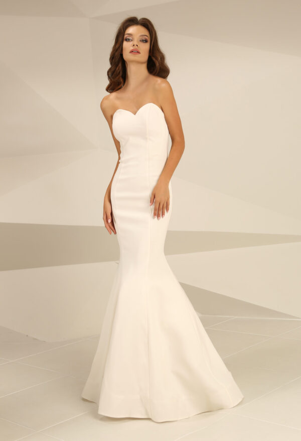 NATASHA DRESS in white size 10, 12, 14, 8
